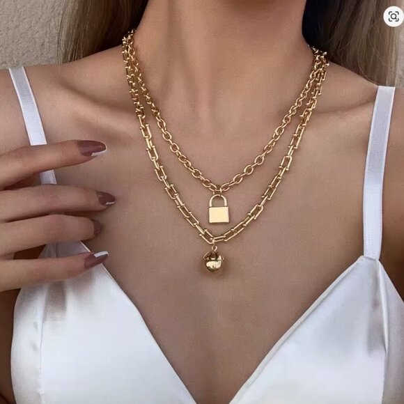 U-Shaped Chain Ball Buckle Necklace Collarbone Chain Necklace Multi-Layer - Picture 1 of 6